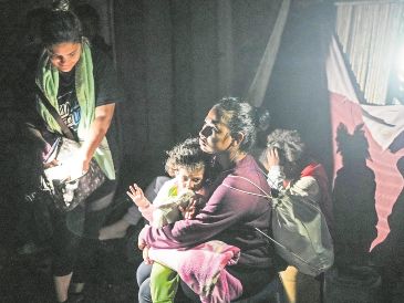 Esta familia venezolana perdió las esperanzas de llegar a Estados Unidos en medio de la ofensiva de Donald Trump contra la migración. AP