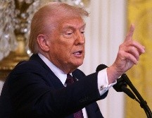Trump descartó que su política comercial pueda afectar a los bolsillos de los estadounidenses. EFE/WILL OLIVER