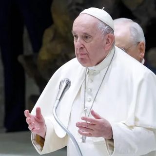 Papa Francisco sufre una crisis de broncoespasmo; empeora su cuadro respiratorio