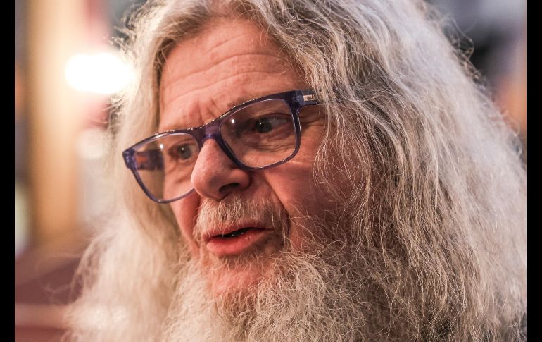 Sobre su encuentro con las bandas originarias, Santaolalla señaló que estos proyectos tienen búsquedas similares a la suya en cuanto a la exploración de las raíces y el idioma. EL INFORMADOR/ A. Navarro.