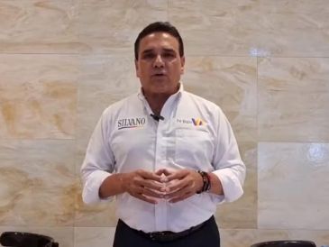 La FGR los trasladó al Reclusorio Oriente para ser puestos a disposición de la jueza que los requiere. ESPECIAL / X