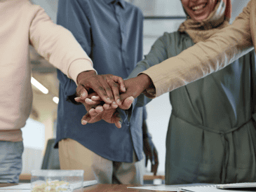 La clave está en encontrar un equilibrio entre la generosidad y el autocuidado.  CANVA