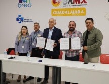 Además de la distribución de despensas, el Banco de Alimentos instalará dos tiendas, una en el norte y otra en el sur de Tonalá, con productos a precios accesibles. ESPECIAL