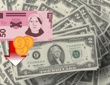 El dólar sufrió una variación significativa en comparación con su valor inicial ese mismo día. CANVA