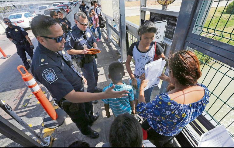 Los aranceles comenzarán a aplicarse a las 12:01 a.m. ESPECIAL