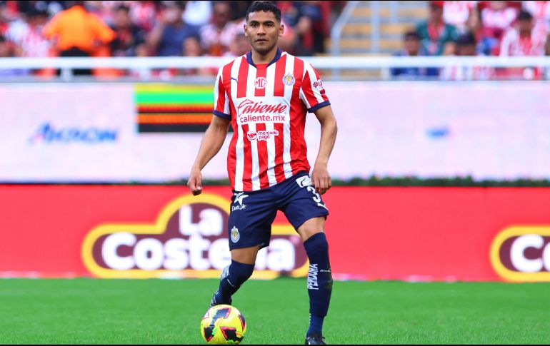 El defensor de Chivas, Gilberto Sepúlveda, aseguró que no sería una sorpresa si Chivas se impone ante las Águilas. IMAGO7.