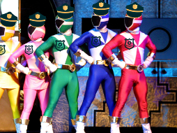 Los uniformados se caracterizaron también de personajes como Mario Bros y Luigi. INF/ARCHIVO