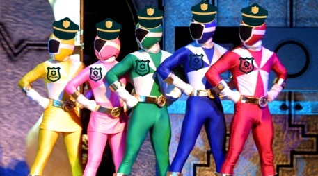 Los uniformados se caracterizaron también de personajes como Mario Bros y Luigi. INF/ARCHIVO