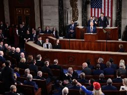 El presidente de la Cámara de Representantes llamó al orden también al diputado demócrata Al Green, de 78 años, que se levantó y movió su bastón para replicar a Trump. EFE / S. Thew