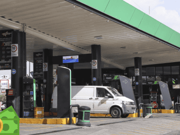 Para facilitar el ahorro, Profeco ofrece herramientas como la app "Litro x Litro", EL INFORMADOR/ARCHIVO