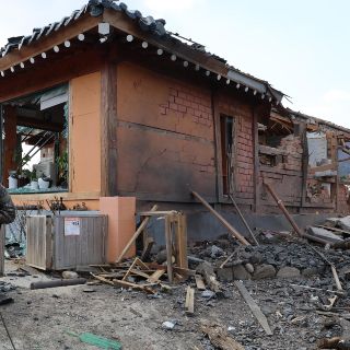 Ejército de Corea del Sur lanza por error ocho bombas en zona civil