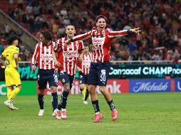 Chivas superó la maldición de cinco años sin poder derrotar al América como local, pero el dominio de los capitalinos sigue vigente en Liga MX. IMAGO7