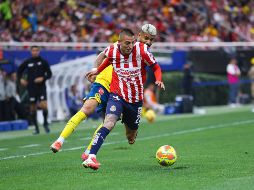 El Piojo Alvarado estuvo cerca de anotar un gol olímpico, pero después estuvo errático enlas jugadas. EL INFORMADOR/H. Figueroa