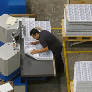 Reducen presupuesto para acuñar monedas