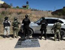 Autoridades aseguraron un vehículo blindado, un fusil de asalto, cargadores y municiones en Teocaltiche. ESPECIAL