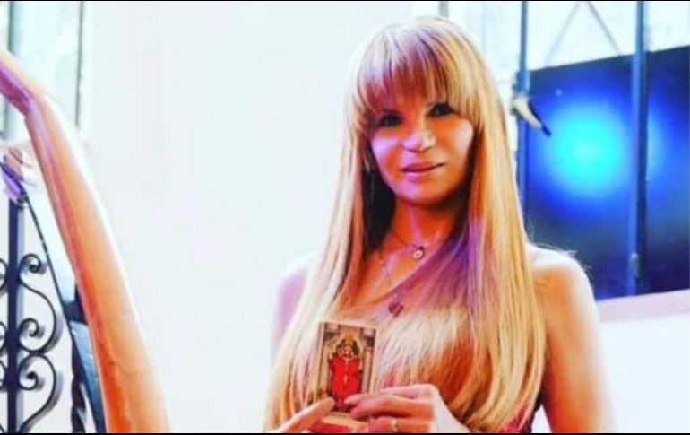 Mhoni Vidente comparte las cartas mágicas del tarot que acompañarán a cada signo durante esta semana. FACEBOOK / Mhoni Vidente