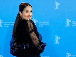 Salma Hayek está acostumbrada a acaparar miradas en las alfombras rojas, pero esta vez sorprendió en un escenario muy distinto. EFE / ARCHIVO