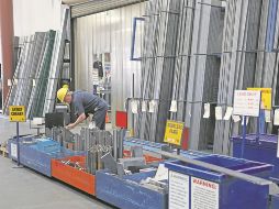 Se prevé que hoy entren en vigor aranceles a las importaciones de acero y aluminio de Estados Unidos que afectarán a países como Canadá, Brasil y México. EFE