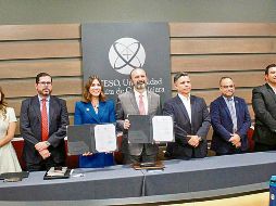 Sientan bases en procesos de formación. La institución educativa y el Congreso del Estado estrechan lazos entre estudiantes y servidores públicos. ESPECIAL