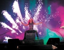 Shakira emociona a sus fans con su llegada a México. SUN/ARCHIVO