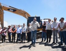 Al dar el banderazo inicial, el presidente municipal Gerardo Quirino, destacó que la infraestructura vial es la columna vertebral del desarrollo. CORTESÍA.