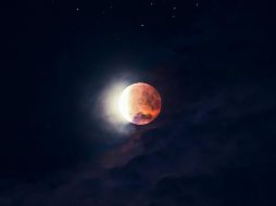 Los eclipses suelen estar relacionados con cambios y transformaciones en el espíritu y la conducta, según creencias populares. UNSPLASH / B. VOROS