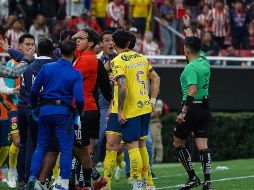 Durante el partido correspondiente a la Jornada 11 del Torneo Clausura 2025, Adonai Escobedo expulsa a Gerardo Espinoza. IMAGO7 / ARCHIVO