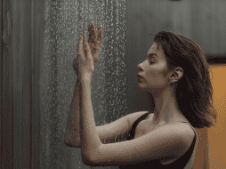 Una autopercepción negativa derivada de la falta de cuidado personal puede afectar la autoestima y la autoimagen. CANVA