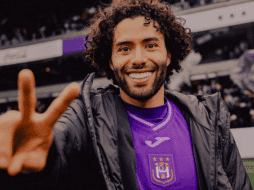 Chino Huerta cerró la cuenta en el marcador para la victoria de su equipo. ESPECIAL/Instagram @cesarh_33