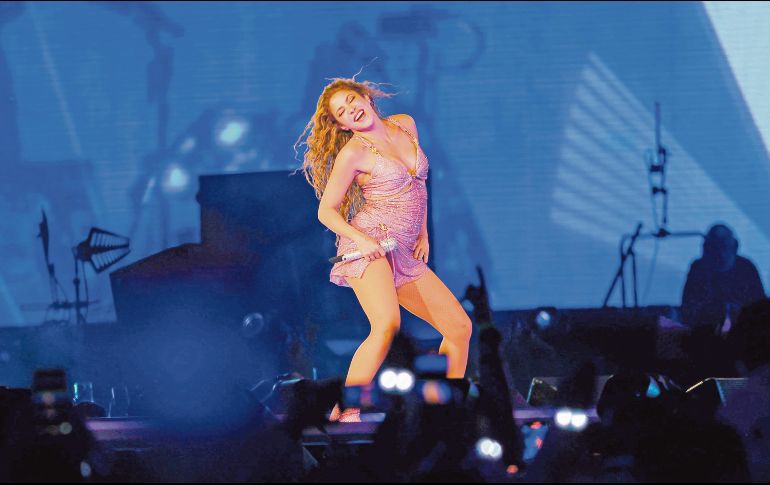 El show de la cantante colombiana llenó de júbilo a miles de asistentes al primero de sus dos conciertos en Guadalajara, a cuyas fans animó a empoderarse con lo que llamó “los 10 mandamientos de las lobas”. EL INFORMADOR/ H. Figueroa