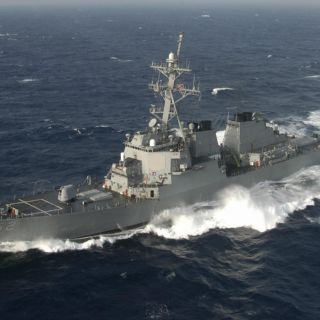 Estados Unidos envía buque destructor al golfo de México