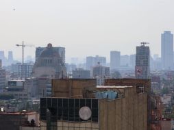 De acuerdo con la CAMe mañana hay autos que estarán exentos de las medidas de circulación por la contingencia ambiental en la Ciudad de México y el Estado de México. SUN/ A. Sánchez.