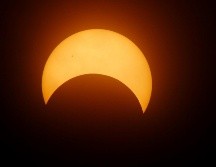 Este próximo 29 de marzo, el universo nos sorprenderá con un eclipse solar parcial. Pixabay