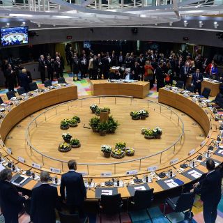 Dirigentes europeos piden acelerar el plan de rearme del continente