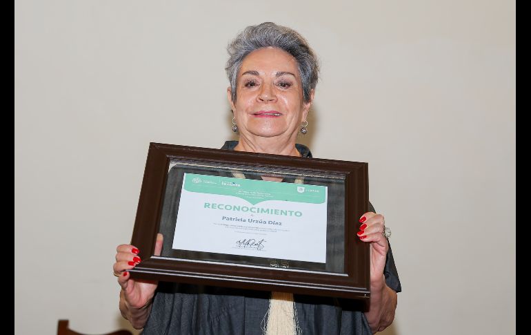 Cuarenta años de su vida ha dedicado Patricia Urzúa a darle vida, forma y promoción al ámbito cultural de Guadalajara, en una labor inmensa que fue reconocida por la comunidad artística la tarde de este viernes 21 de marzo en el Museo de la Ciudad. EL INFORMADOR / H. Figueroa