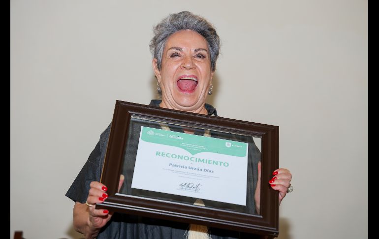 Cuarenta años de su vida ha dedicado Patricia Urzúa a darle vida, forma y promoción al ámbito cultural de Guadalajara, en una labor inmensa que fue reconocida por la comunidad artística la tarde de este viernes 21 de marzo en el Museo de la Ciudad. EL INFORMADOR / H. Figueroa