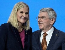 Thomas Bach le entregará la dirigencia del COI a Kirsty Coventry. AP/T. Stavrakis