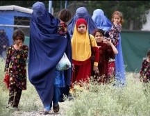 Afganistán es el único país del mundo que prohíbe la educación secundaria y superior femenina, y el Talibán lo justifica alegando que no cumple con su interpretación de la ley islámica. EFE/ Archivo