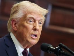 El presidente de Estados Unidos, Donald Trump, habla en la Sala Roosevelt de la Casa Blanca en Washington. EFE/S. CORUM