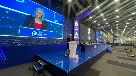 Bárbara Botello Santibáñez explicó que al consumir la marca Hecho en México no sólo se mueve la economía sino que representa la unidad del país. ESPECIAL