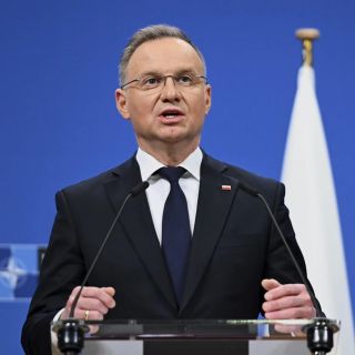 Presidente de Polonia firma ley que restringe el derecho de solicitar asilo