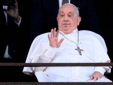 El delicado estado de salud de Francisco llevó al Vaticano a descartar su participación en los eventos inaugurales de la Cuaresma. EFE/E. FERRERI