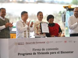 La Presidenta Claudia Sheinbaum estuvo presente en la colocación de la primera piedra en este proyecto. X/@Conavi_mx