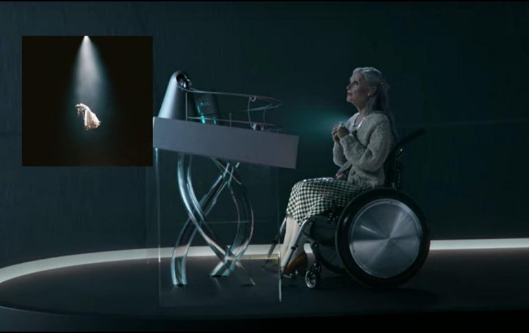 Ariana Grande debuta como directora en este cortometraje. ESPECIAL / YOUTUBE / ARIANA GRANDE