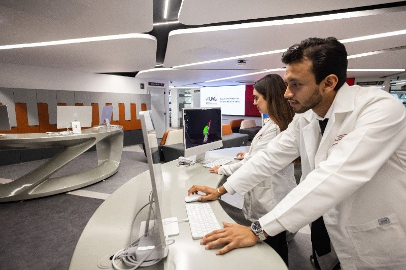 Este nuevo espacio se suma al ecosistema de laboratorios y simuladores que los estudiantes de la carrera de Médico Cirujano de la UAG tienen a su disposición para una formación de clase mundial. CORTESÍA.