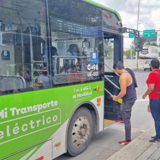 ¿Cómo llegar en transporte público al Aeropuerto de Guadalajara?