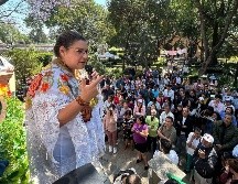 Lenia Batres arranca campaña en el quiosco del centro de Tlalpan, en la Ciudad de México. SUN / B. FREGOSO