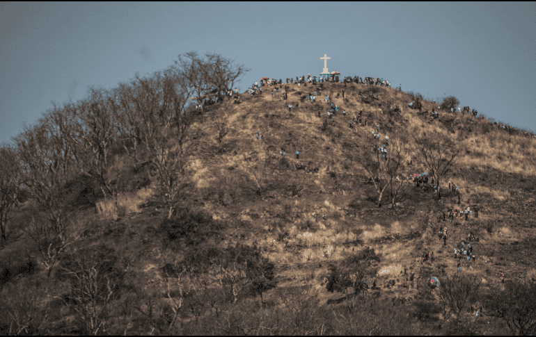 Esta arraigada tradición, además de ser un evento religioso importante para los creyentes, es también un punto destacado en el calendario cultural y turístico de la ZMG. EL INFORMADOR / ARCHIVO