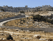 Colonos israelíes hieren a tres palestinos y queman casas y vehículos en la aldea de Duma. ARCHIVO/EFE/J. Hollander.