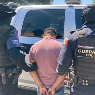 Detienen a presunto 'tallador de tarjetas' en la colonia Miravalle